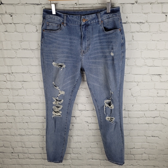 AEROPOSTALE | high rise curvy distressed chewed hem jeggings - Picture 5 of 7